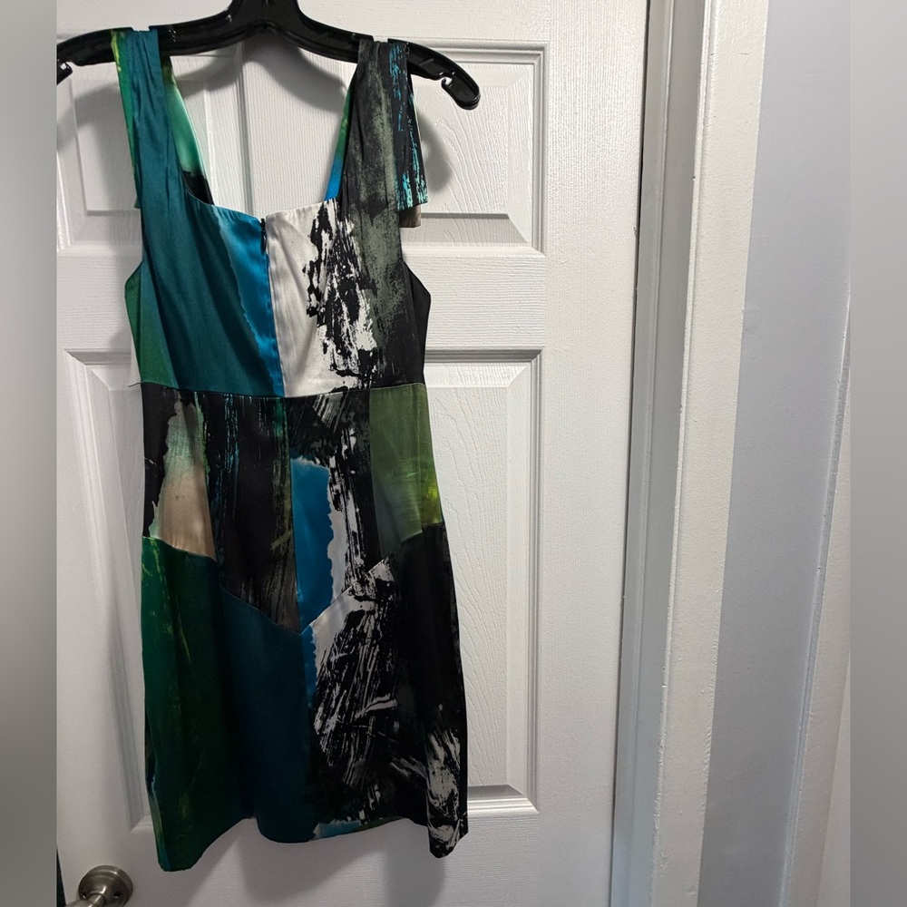 Black Halo Sleeveless Silk Dress - Picture 2 of 11